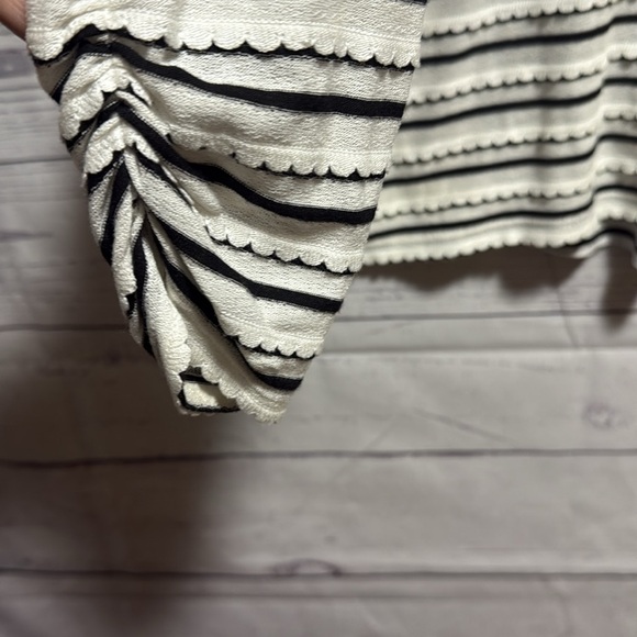 Oliver Bonas Longsleeve top - Picture 3 of 6